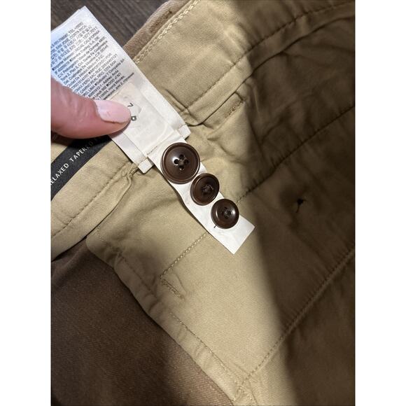 Banana Republic Brushed Traveler Pant Mens 42L Beige Pleated Preppy Relaxed Fit - Picture 6 of 10